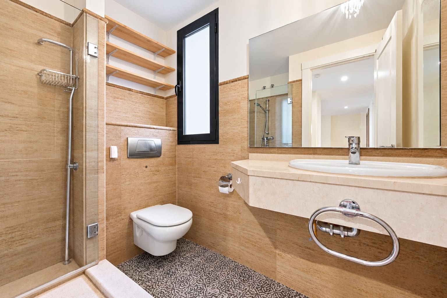 Apartamento de 2 habitaciones en Calahonda en venta con piscina garaje - 359.000 € (Ref: 9755109)