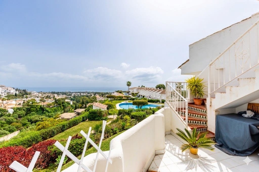 2 slaapkamer Huis te koop in Calahonda met zwembad garage - € 390.000 (Ref: 9770186)