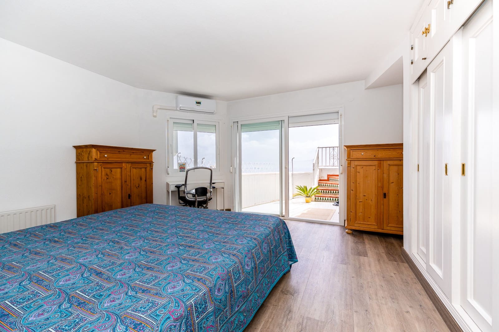 2 slaapkamer Huis te koop in Calahonda met zwembad garage - € 390.000 (Ref: 9770186)