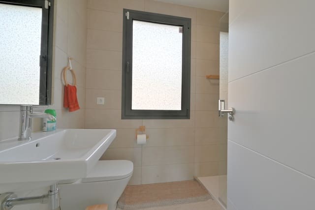 4 quarto Moradia Geminada para venda em Riviera del Sol, Mijas com piscina garagem - 645 000 € (Ref: 9777326)