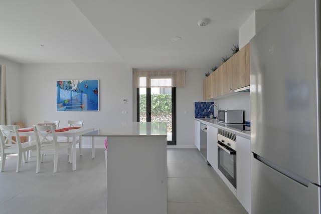 4 quarto Moradia Geminada para venda em Riviera del Sol, Mijas com piscina garagem - 645 000 € (Ref: 9777326)