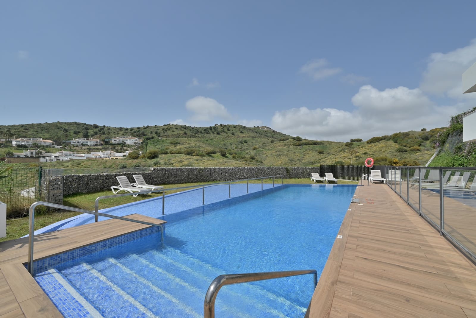 4 quarto Moradia Geminada para venda em Riviera del Sol com piscina garagem - 645 000 € (Ref: 9777326)