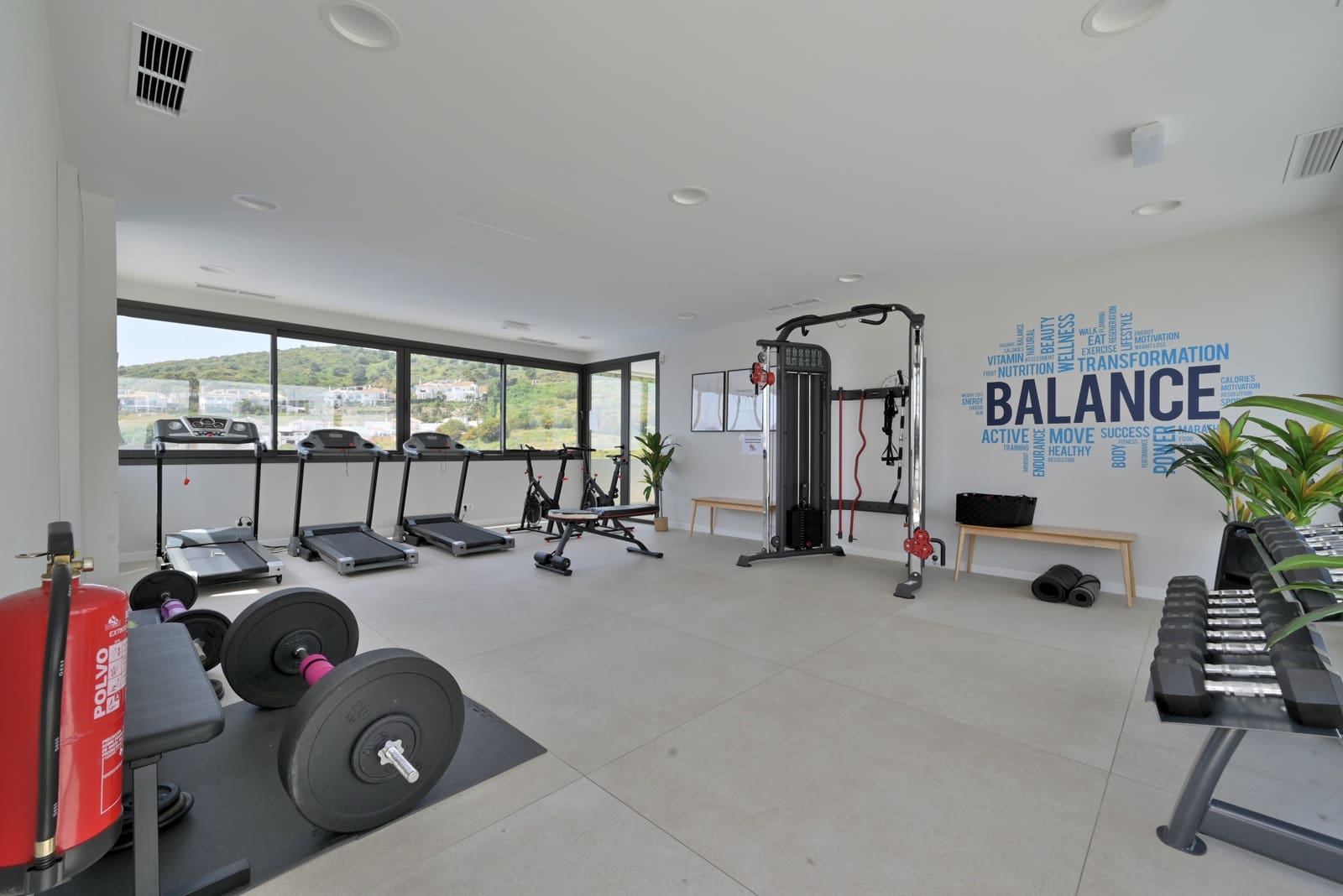 4 slaapkamer Halfvrijstaande villa te koop in Riviera del Sol met zwembad garage - € 645.000 (Ref: 9777326)
