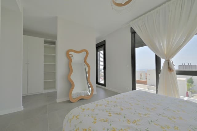 4 camera da letto Villetta Bifamiliare in vendita in Riviera del Sol, Mijas con piscina garage - 645.000 € (Rif: 9777326)