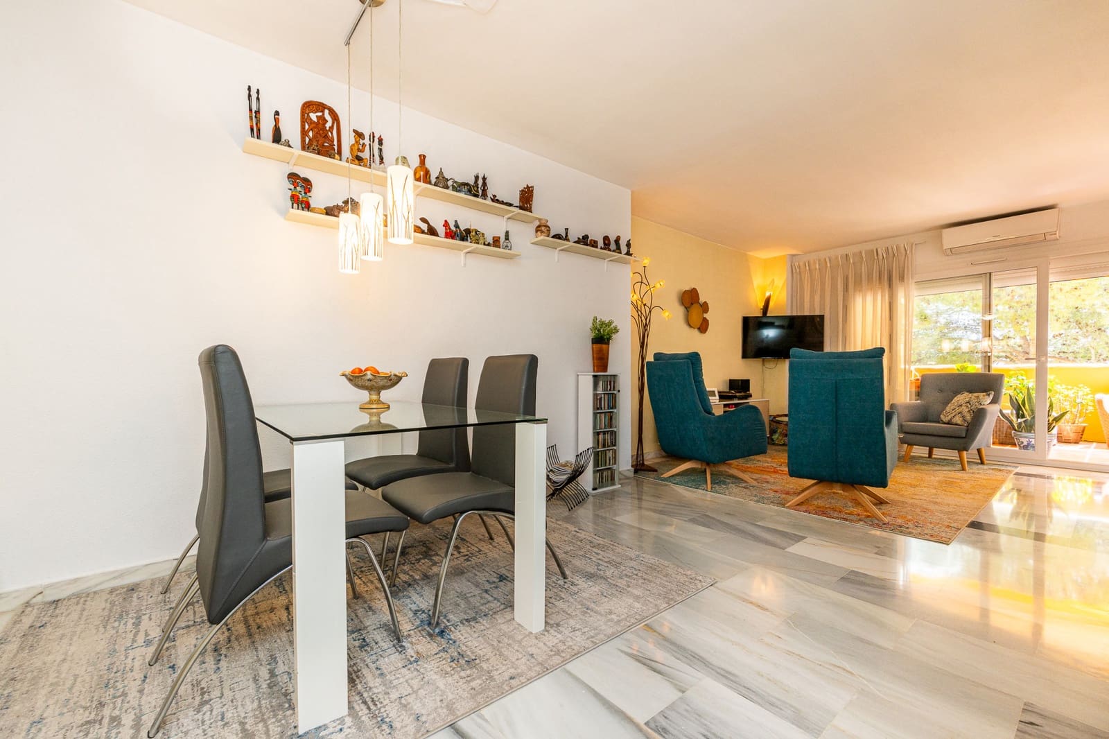 2 quarto Apartamento para venda em Calahonda com piscina - 295 000 € (Ref: 9796890)