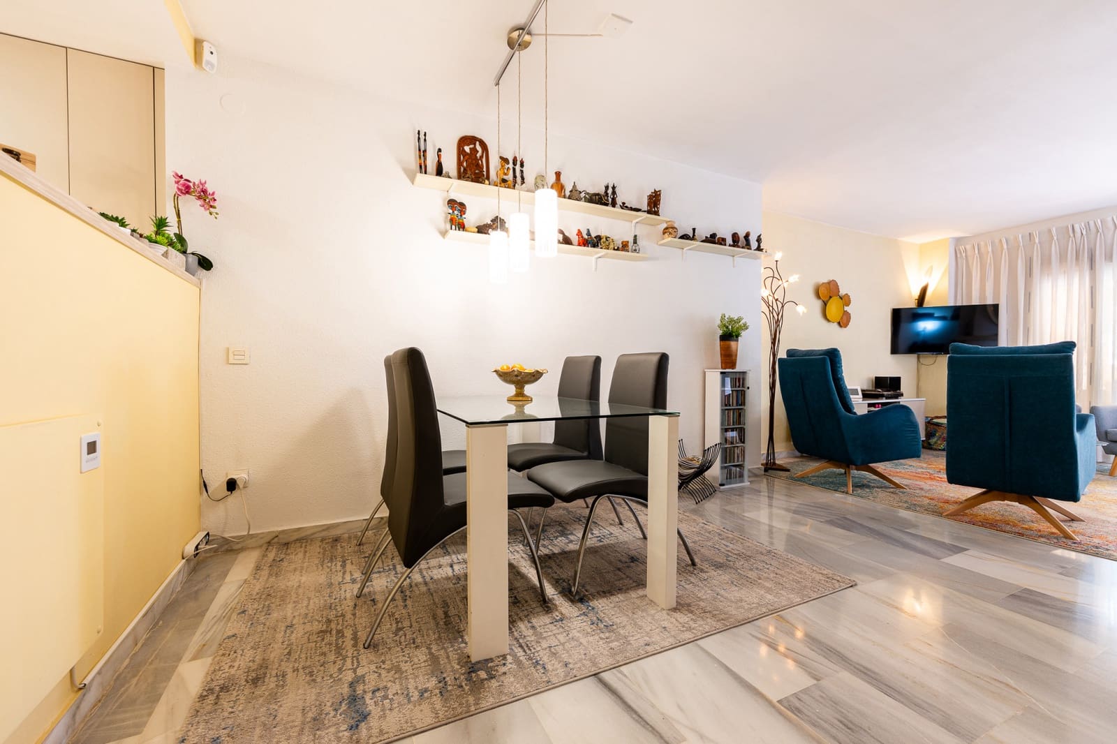 2 quarto Apartamento para venda em Calahonda com piscina - 295 000 € (Ref: 9796890)