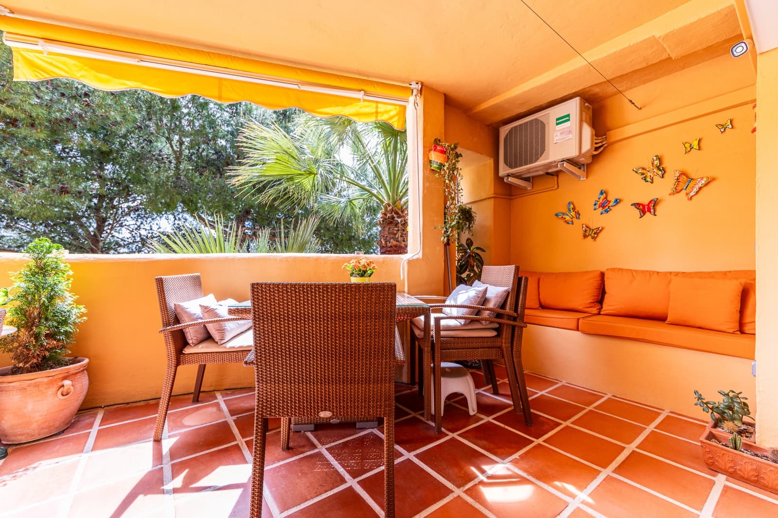 2 quarto Apartamento para venda em Calahonda com piscina - 295 000 € (Ref: 9796890)