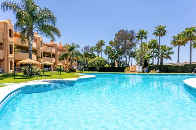 2 Zimmer Apartment zu verkaufen in Calahonda, Mijas mit Pool - 295.000 € (Ref: 9796890)