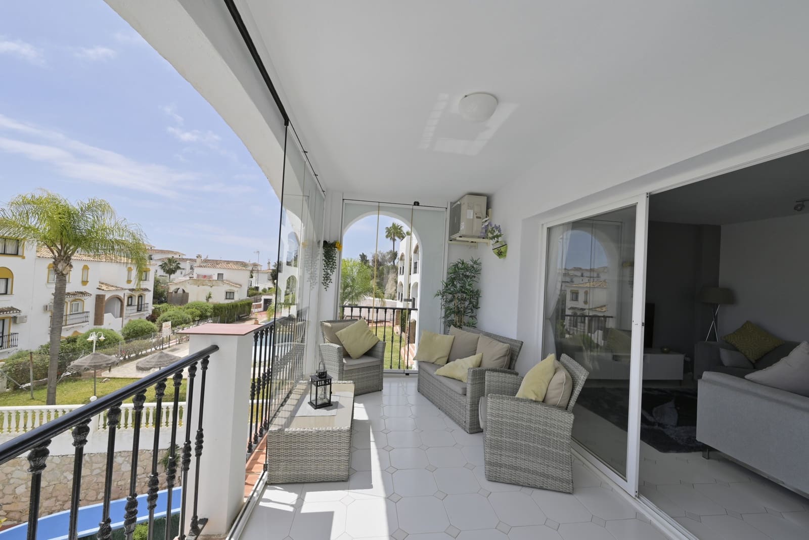 2 sovrum Lägenhet till salu i Calahonda med pool garage - 289 000 € (Ref: 9798565)