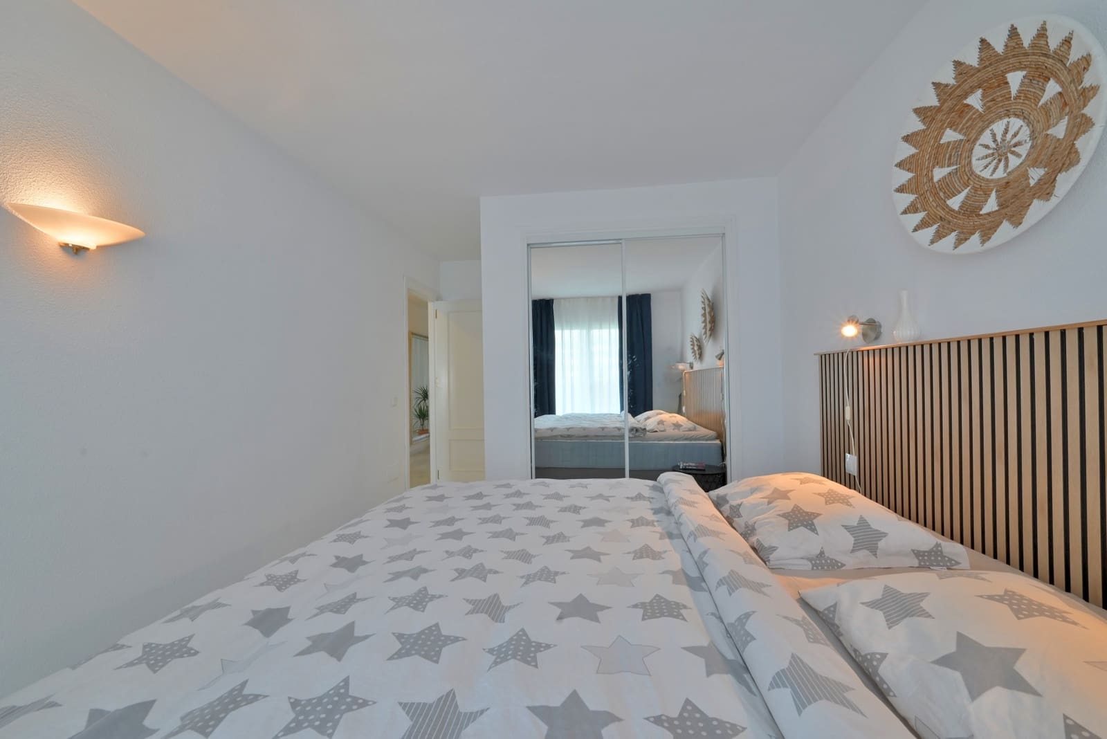 Apartamento de 2 habitaciones en Calahonda en venta con piscina garaje - 381.000 € (Ref: 9805883)