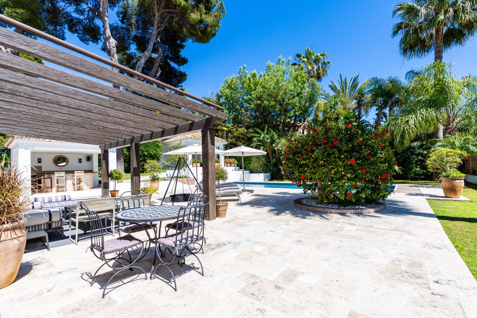 Chalet de 5 habitaciones en Marbella en venta con piscina garaje - 4.390.000 € (Ref: 9810960)