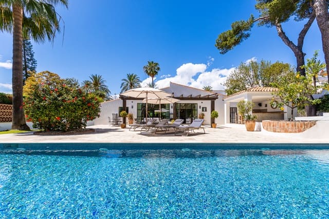 Chalet de 5 habitaciones en Marbella en venta con piscina garaje - 4.390.000 € (Ref: 9810960)