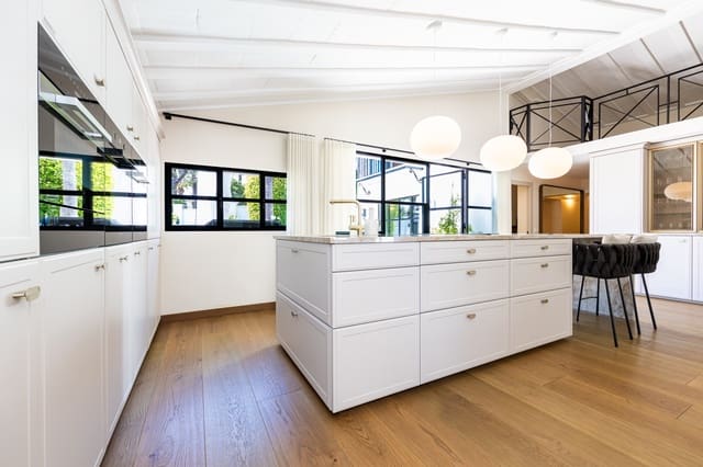 5 soveværelse Villa til salg i Marbella med swimmingpool garage - € 4.390.000 (Ref: 9810960)