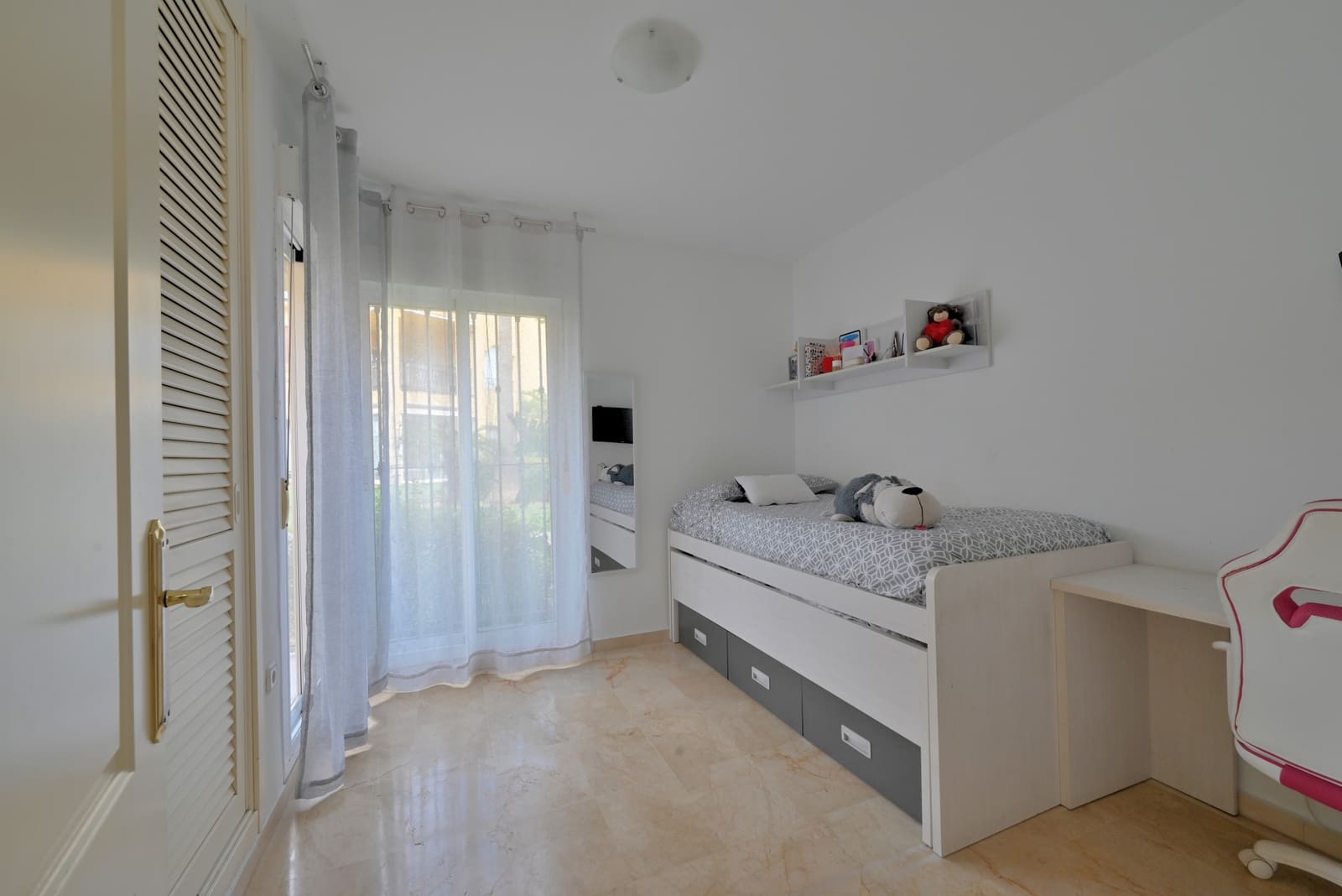 3 sovrum Lägenhet till salu i Riviera del Sol med pool garage - 425 000 € (Ref: 9815377)