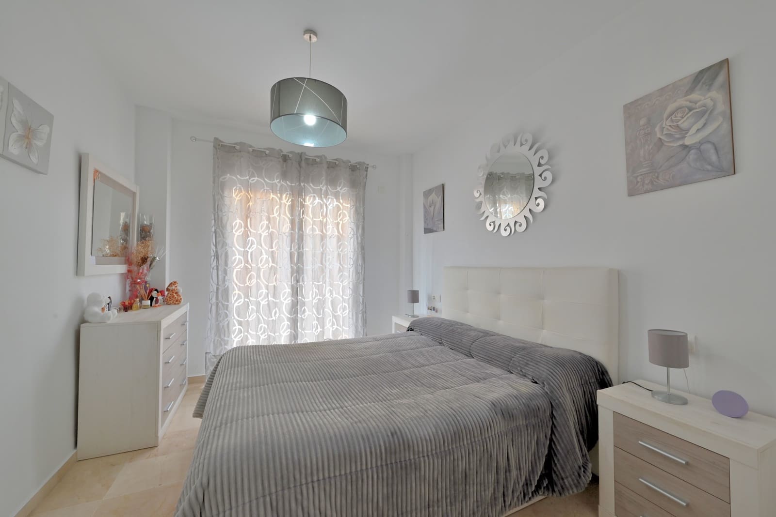 3 sovrum Lägenhet till salu i Riviera del Sol med pool garage - 425 000 € (Ref: 9815377)