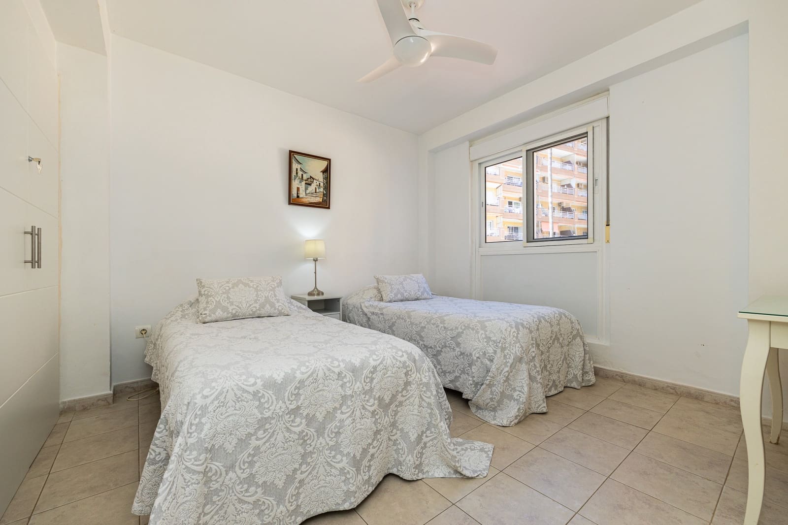 2 bedroom Apartment for sale in Fuengirola with pool - € 535,000 (Ref: 9816795)