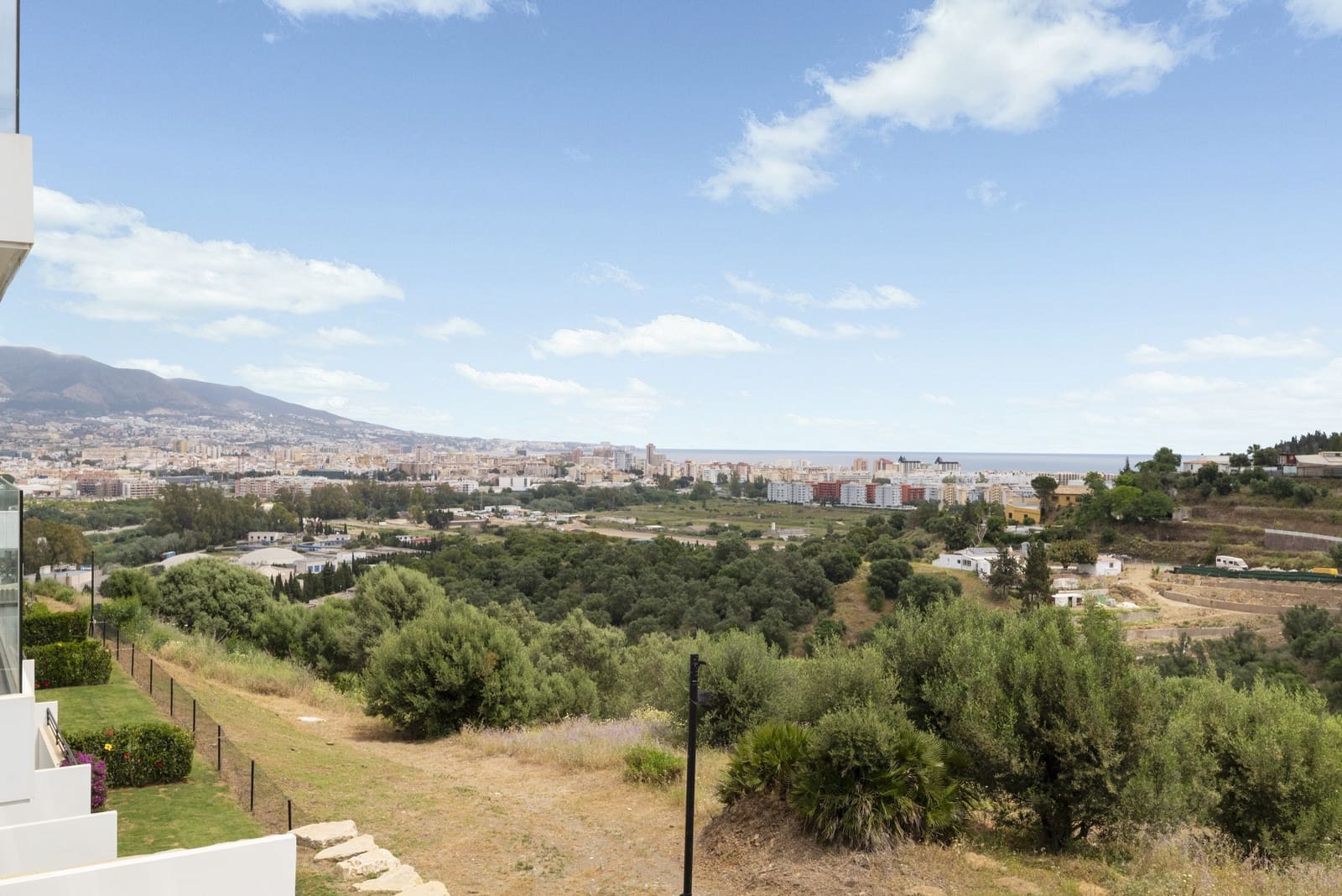 3 bedroom Apartment for sale in Mijas Costa with pool garage - € 399,000 (Ref: 9835047)