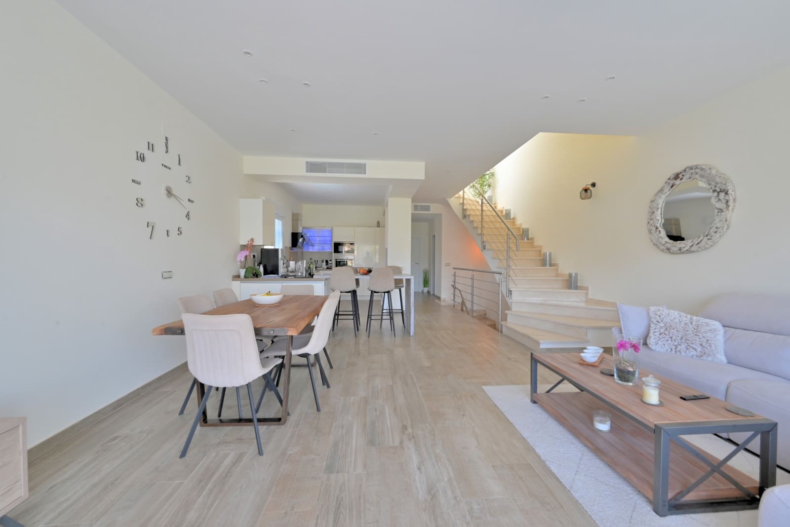 3 bedroom Semi-detached Villa for sale in Riviera del Sol with pool garage - € 1,050,000 (Ref: 9835048)
