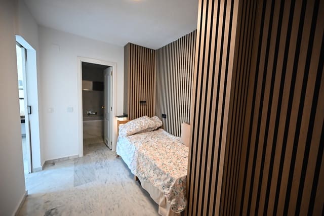 3 sovrum Lägenhet till salu i Torrequebrada, Benalmádena - 495 000 € (Ref: 9838798)