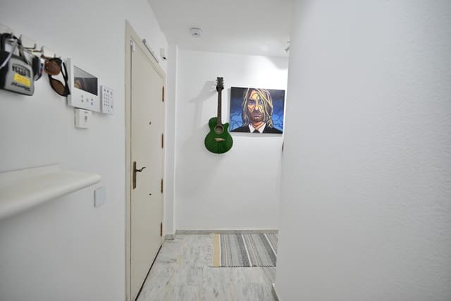 2 soverom Leilighet til salgs i Torrequebrada, Benalmádena med svømmebasseng garasje - € 479 000 (Ref: 9838798)