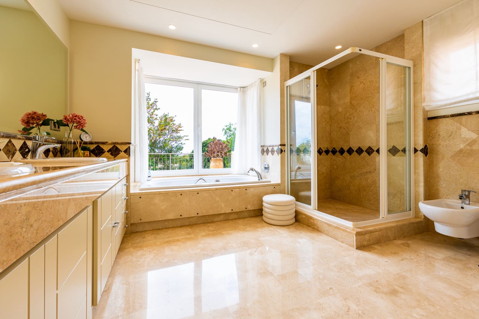 5 chambre Villa/Maison à vendre à Marbella avec piscine garage - 2 995 000 € (Ref: 9848895)