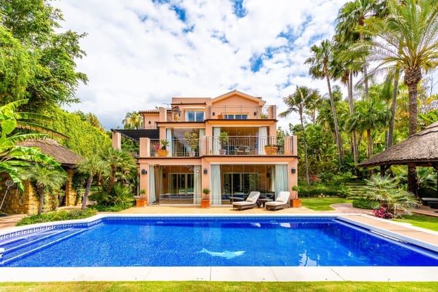 5 sypialnia Willa na sprzedaż w Marbella z basenem garażem - 2 995 000 € (Ref: 9848895)