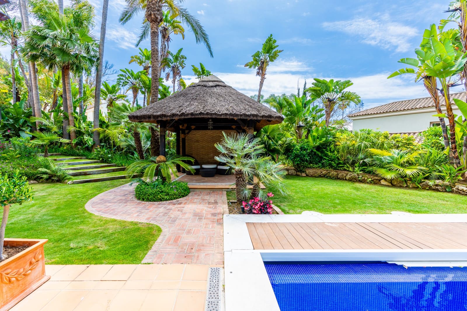 5 chambre Villa/Maison à vendre à Marbella avec piscine garage - 2 995 000 € (Ref: 9848895)