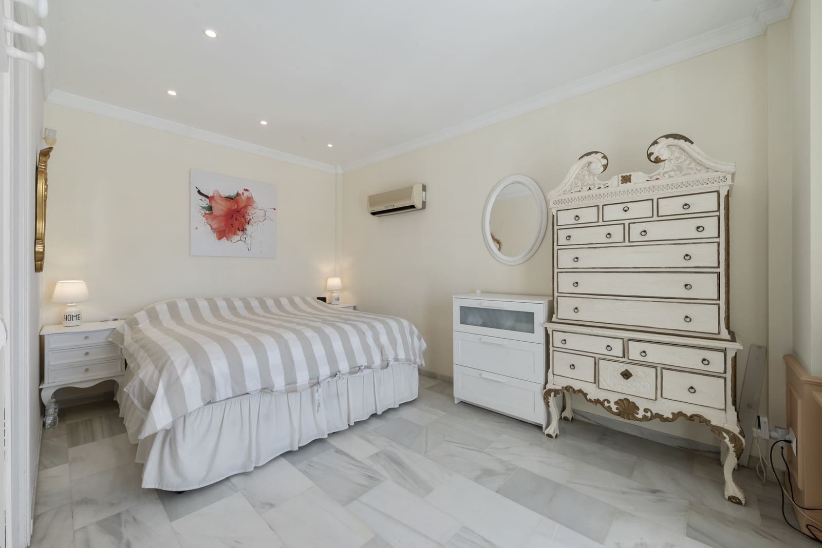 3 bedroom Villa for sale in Mijas Costa with pool garage - € 785,000 (Ref: 9848896)