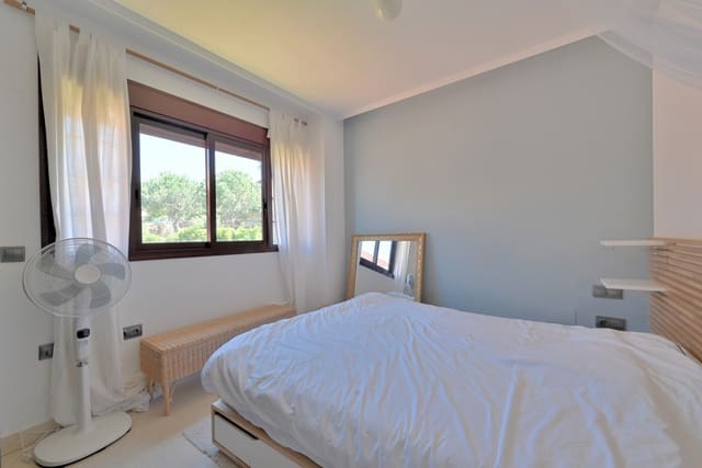 2 makuuhuone Kattohuoneisto myytävänä paikassa Marbella mukana uima-altaan 
autotalli - 365 000 € (Ref: 9850784)