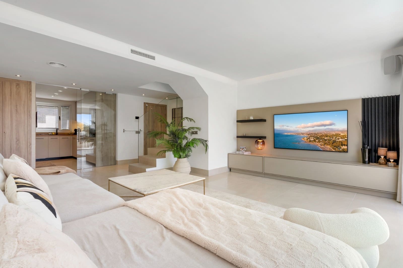 3 bedroom Penthouse for sale in Mijas Costa with pool garage - € 765,000 (Ref: 9854727)