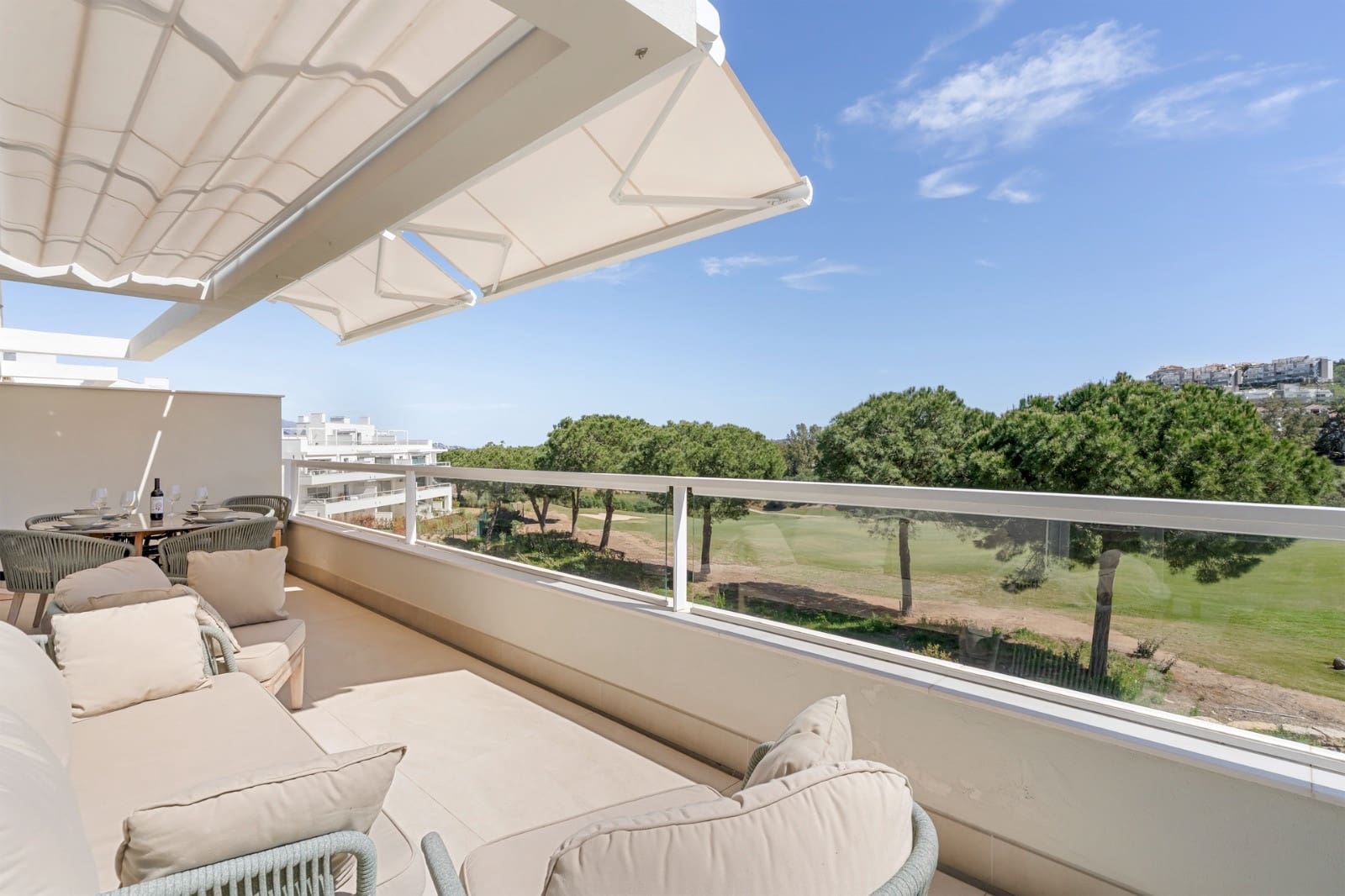 3 bedroom Penthouse for sale in Mijas Costa with pool garage - € 765,000 (Ref: 9854727)