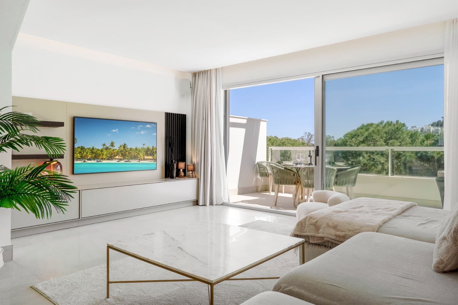 3 bedroom Penthouse for sale in Mijas Costa with pool garage - € 765,000 (Ref: 9854727)