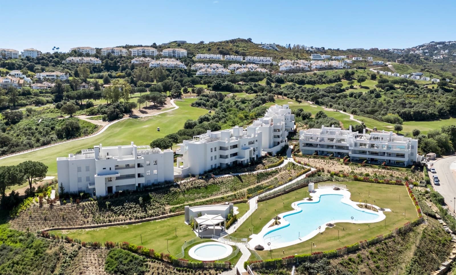 3 bedroom Penthouse for sale in Mijas Costa with pool garage - € 765,000 (Ref: 9854727)