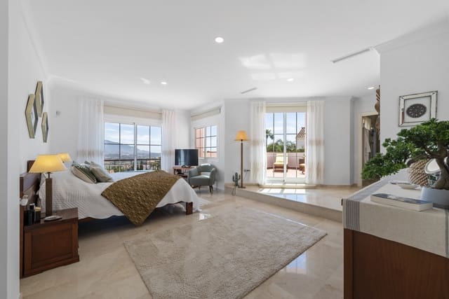 5 camera da letto Villa in vendita in Mijas Costa, Mijas con piscina garage - 1.450.000 € (Rif: 9858975)