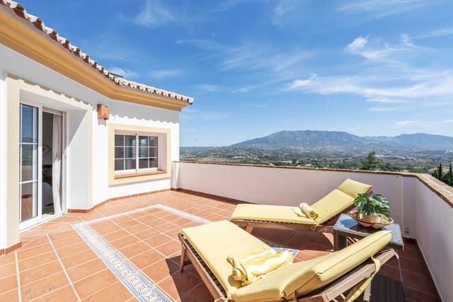 5 soveværelse Villa til salg i Mijas Costa, Mijas med swimmingpool garage - € 1.450.000 (Ref: 9858975)