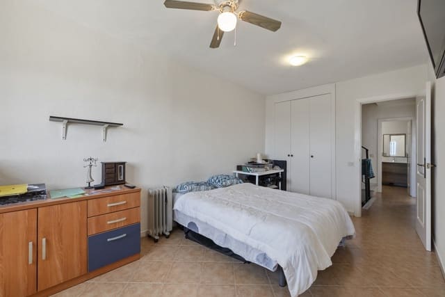 5 makuuhuone Omakotitalo myytävänä paikassa Mijas mukana uima-altaan 
autotalli - 530 250 € (Ref: 9858976)