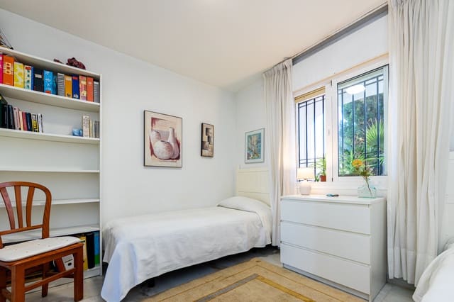 2 sovrum Lägenhet till salu i Calahonda, Mijas med pool garage - 575 000 € (Ref: 9858977)