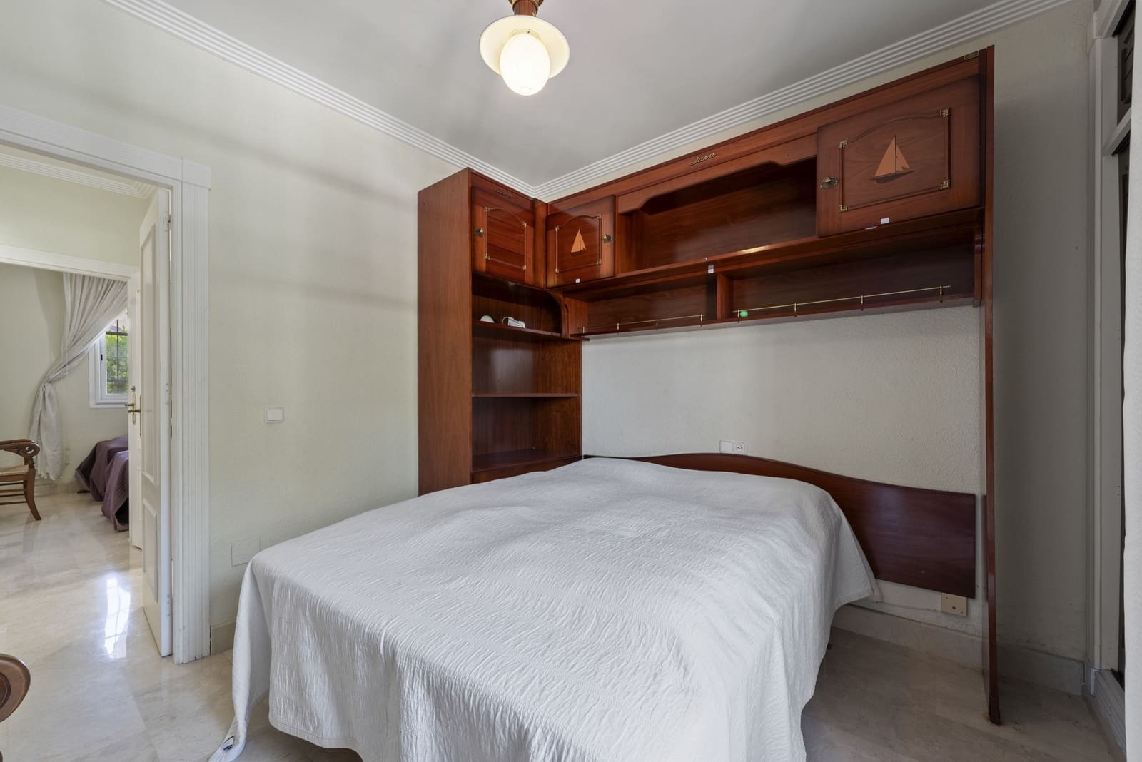 4 sypialnia Dom na sprzedaż w Calahonda z basenem garażem - 525 000 € (Ref: 9858978)