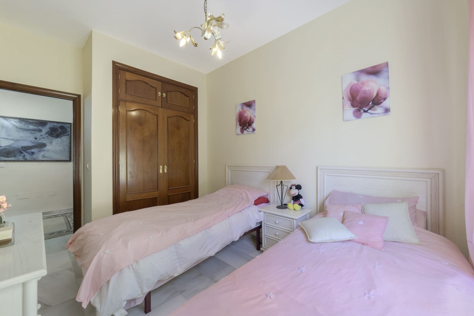 4 soverom Villa til salgs i Mijas Costa med svømmebasseng garasje - € 750 000 (Ref: 9861390)