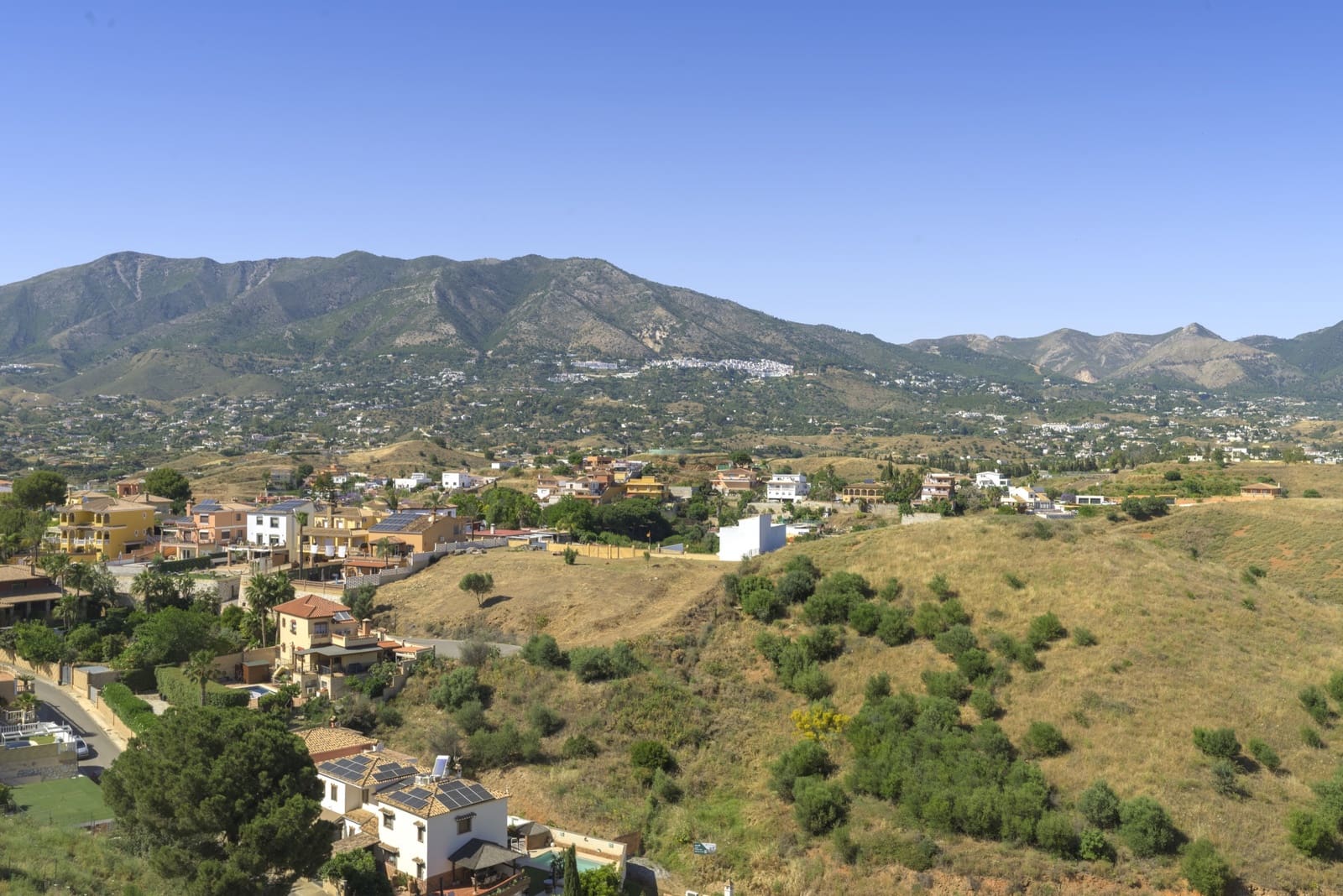 4 soverom Villa til salgs i Mijas Costa med svømmebasseng garasje - € 750 000 (Ref: 9861390)