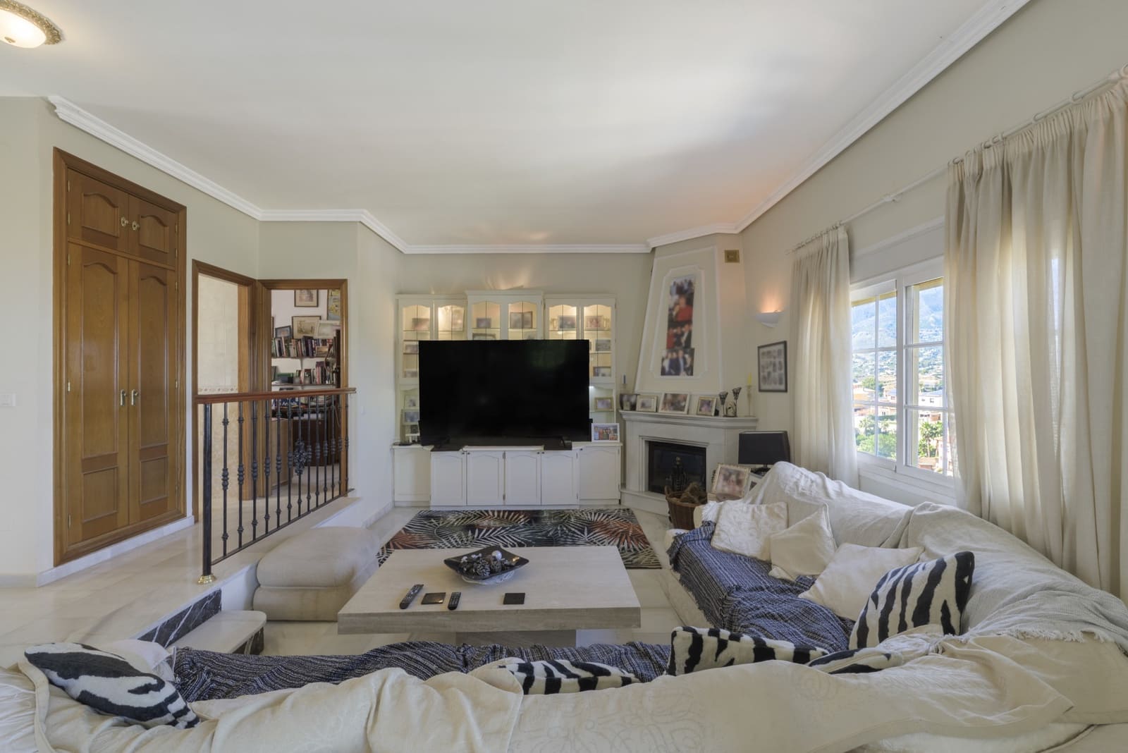 4 soverom Villa til salgs i Mijas Costa med svømmebasseng garasje - € 750 000 (Ref: 9861390)