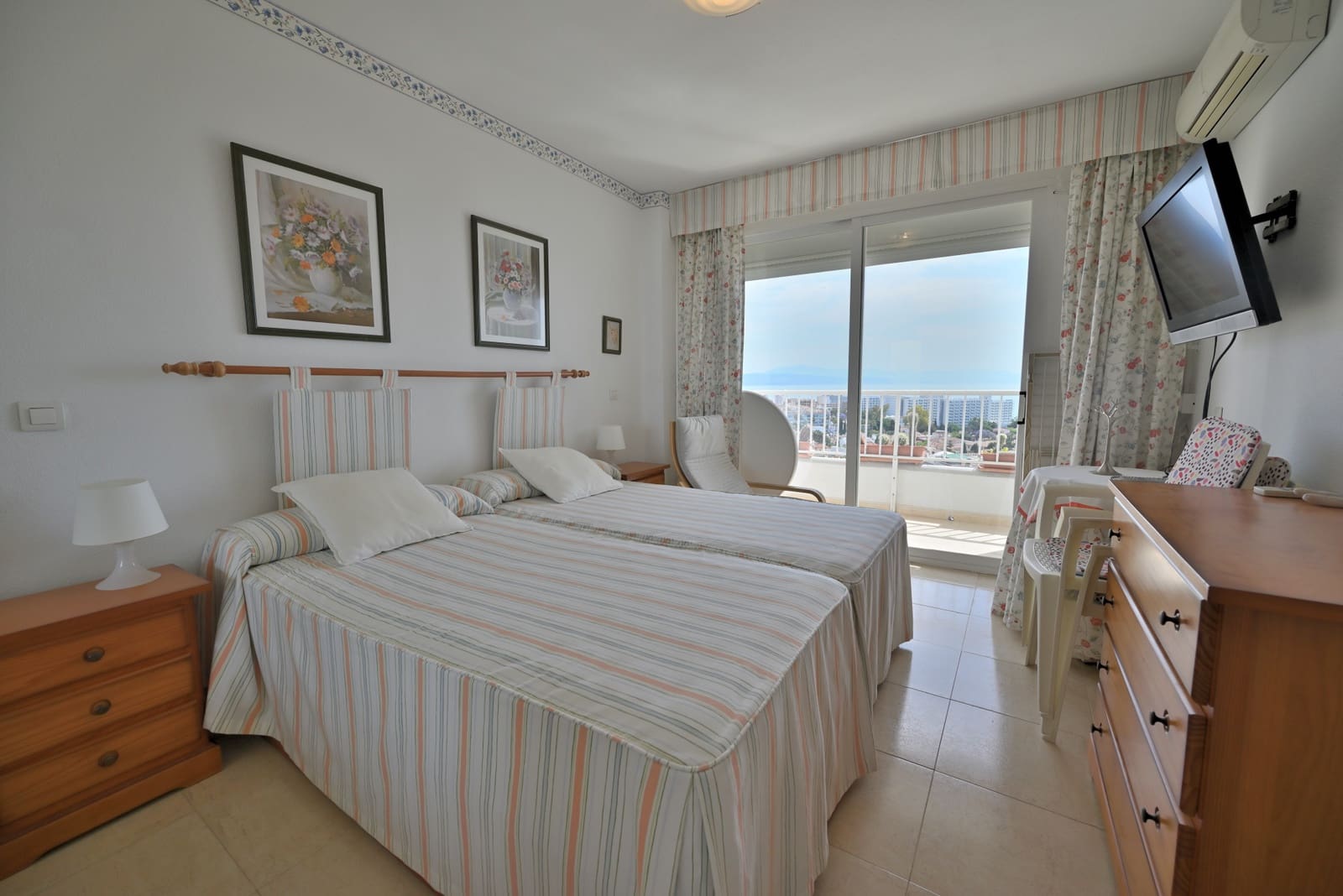 1 makuuhuone Huoneisto myytävänä paikassa Benalmadena mukana uima-altaan - 350 000 € (Ref: 9861391)