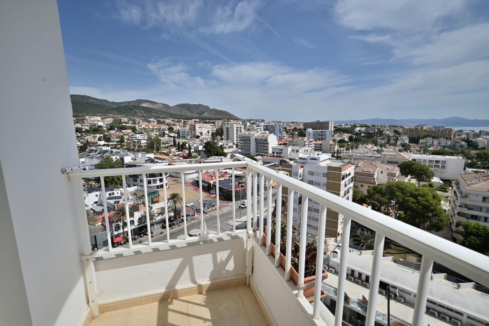 1 makuuhuone Huoneisto myytävänä paikassa Benalmadena mukana uima-altaan - 350 000 € (Ref: 9861391)