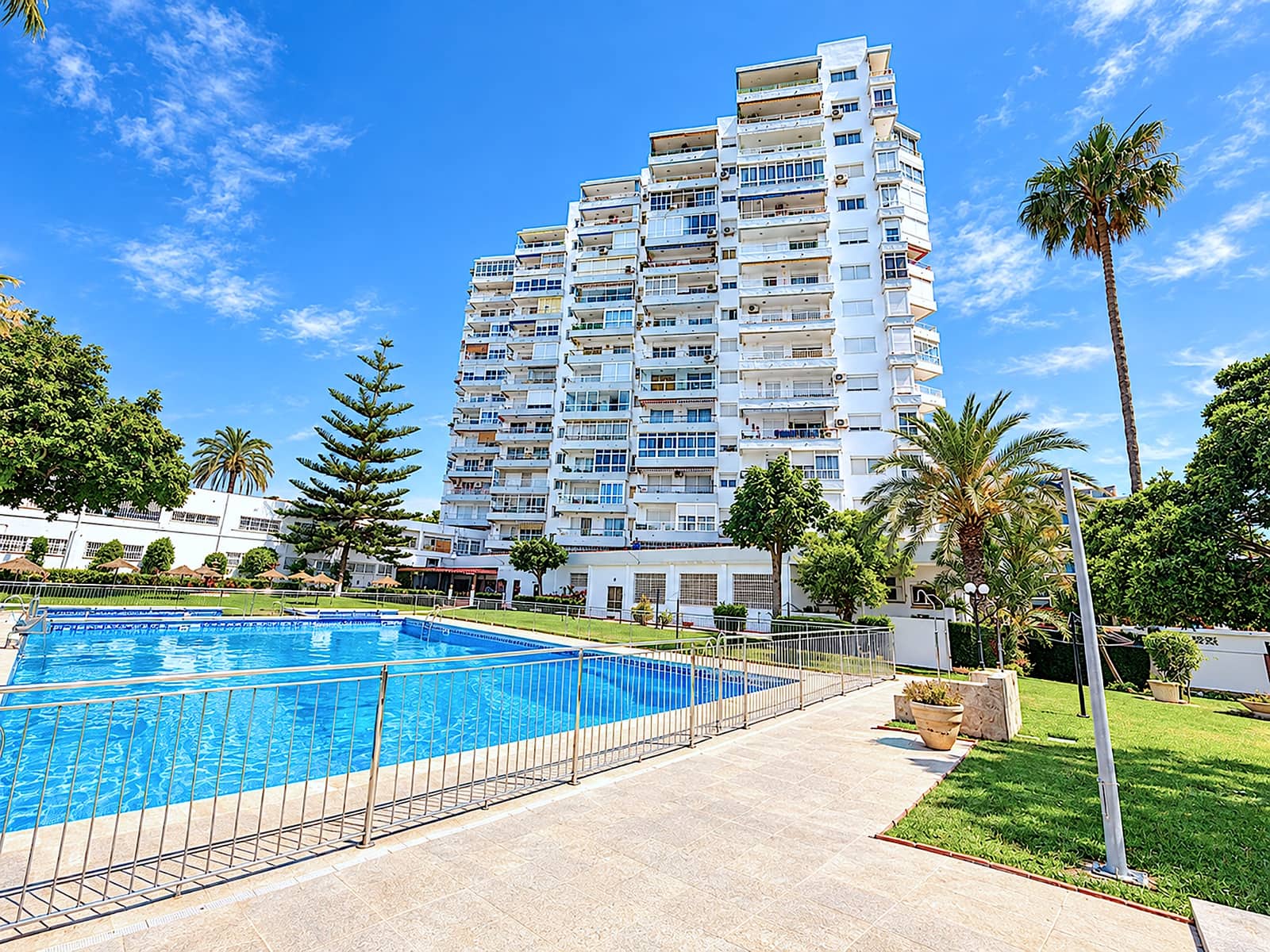 1 quarto Apartamento para venda em Benalmadena com piscina garagem - 349 500 € (Ref: 9861391)