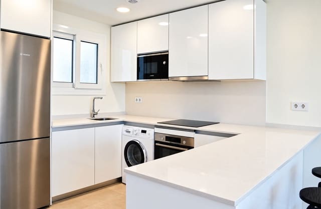 4 Zimmer Haus zu verkaufen in La Cala de Mijas, Mijas mit Pool Garage - 799.000 € (Ref: 9868061)