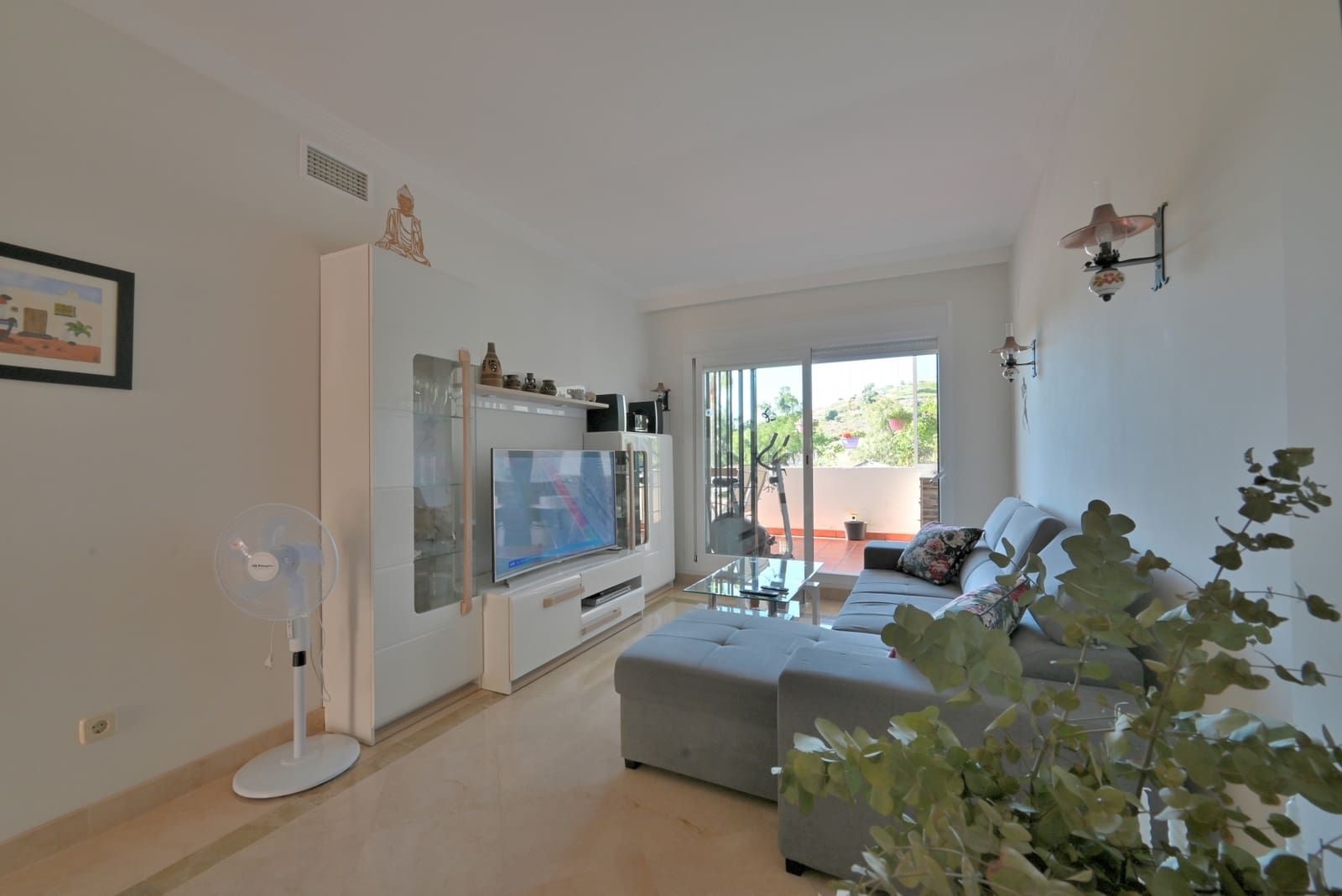 2 makuuhuone Huoneisto myytävänä paikassa La Cala de Mijas mukana uima-altaan 
autotalli - 295 000 € (Ref: 9868062)