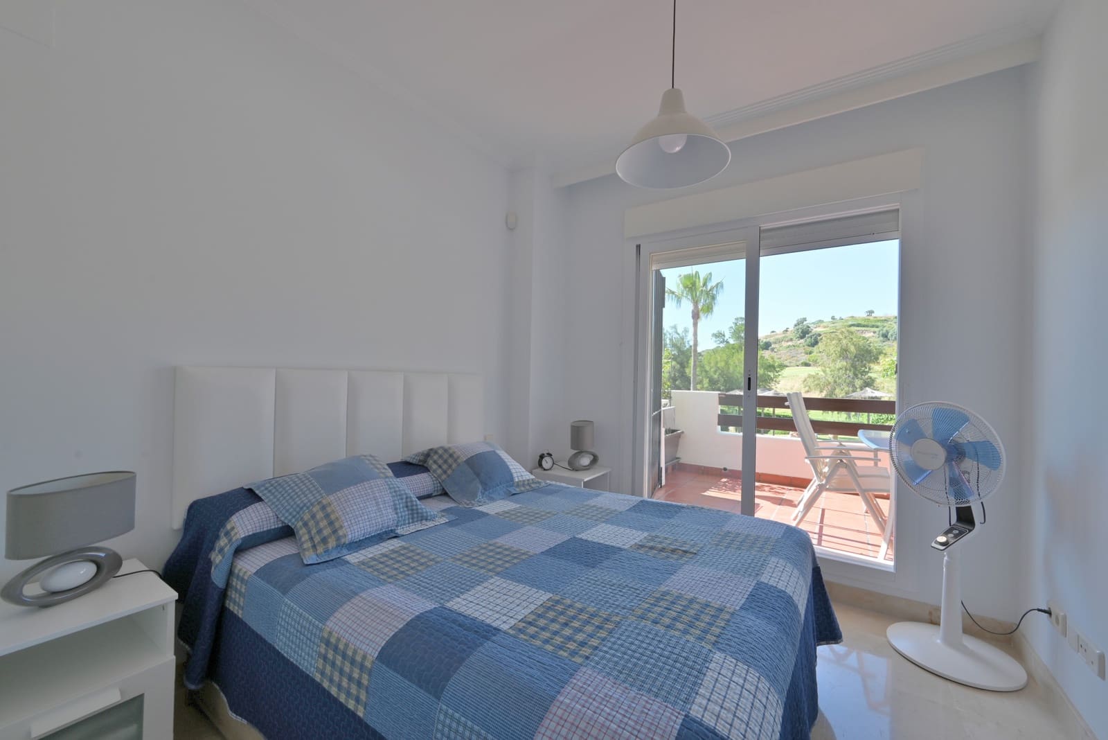 2 makuuhuone Huoneisto myytävänä paikassa La Cala de Mijas mukana uima-altaan 
autotalli - 295 000 € (Ref: 9868062)