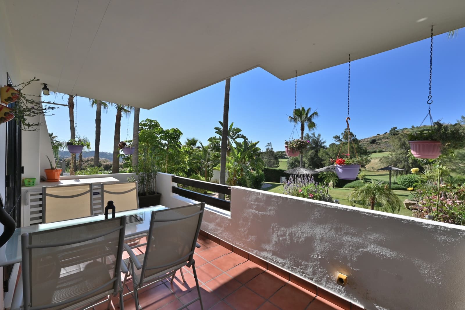 2 makuuhuone Huoneisto myytävänä paikassa La Cala de Mijas mukana uima-altaan 
autotalli - 295 000 € (Ref: 9868062)