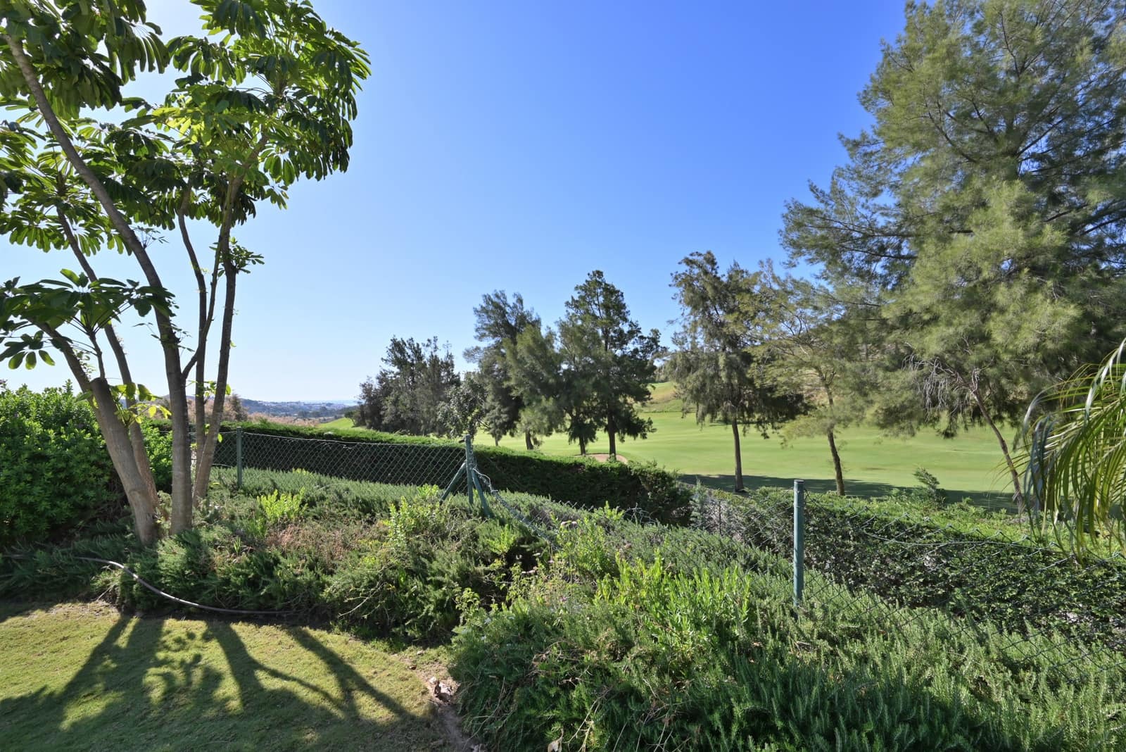 2 makuuhuone Huoneisto myytävänä paikassa La Cala de Mijas mukana uima-altaan 
autotalli - 295 000 € (Ref: 9868062)