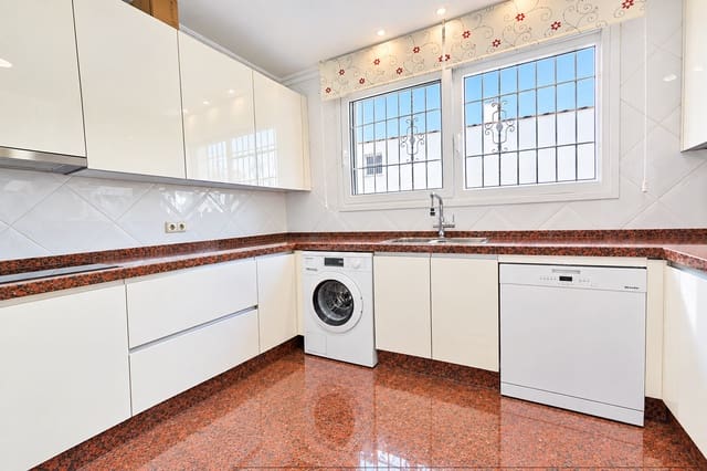 5 camera da letto Casa in vendita in Fuengirola con garage - 895.000 € (Rif: 9868063)